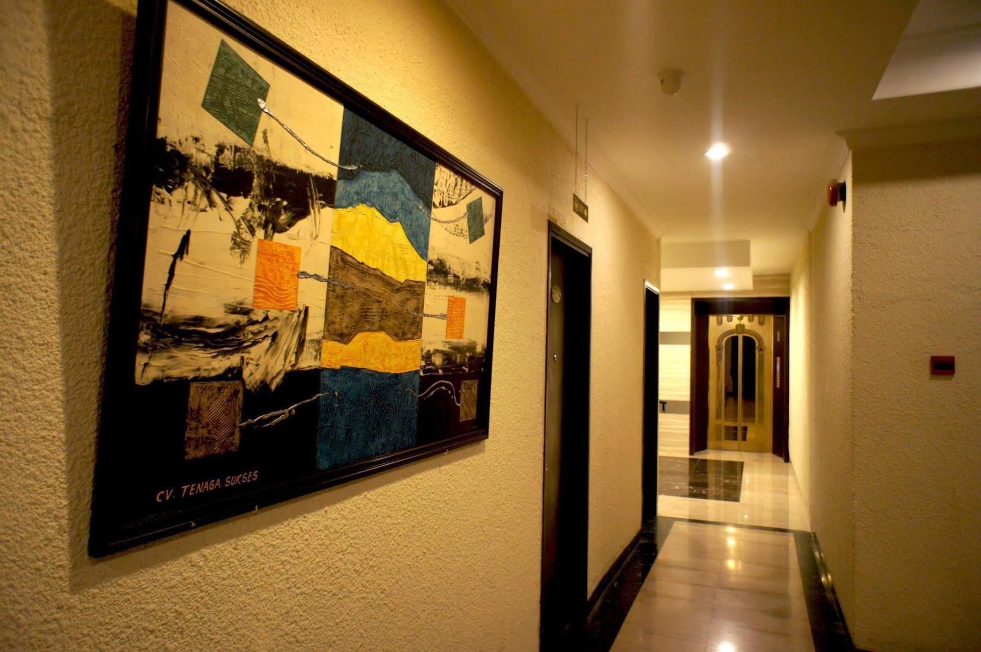 Sky View Hotel Managed By Os Batam Dış mekan fotoğraf